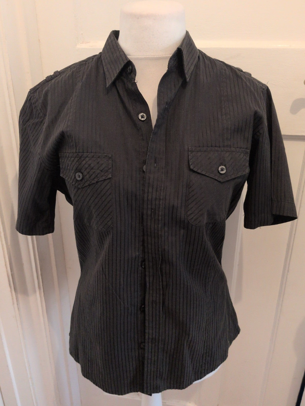 Cutting Edge Large Black Stripe Short Sleeve Shirt