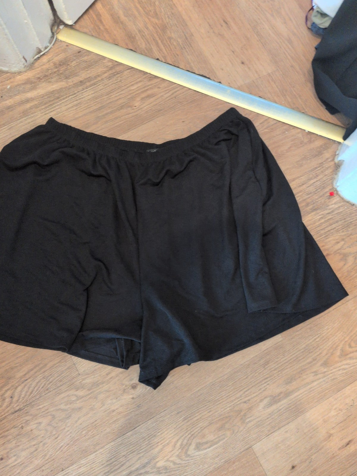 Boohoo 22 Black Elasticated Shorts