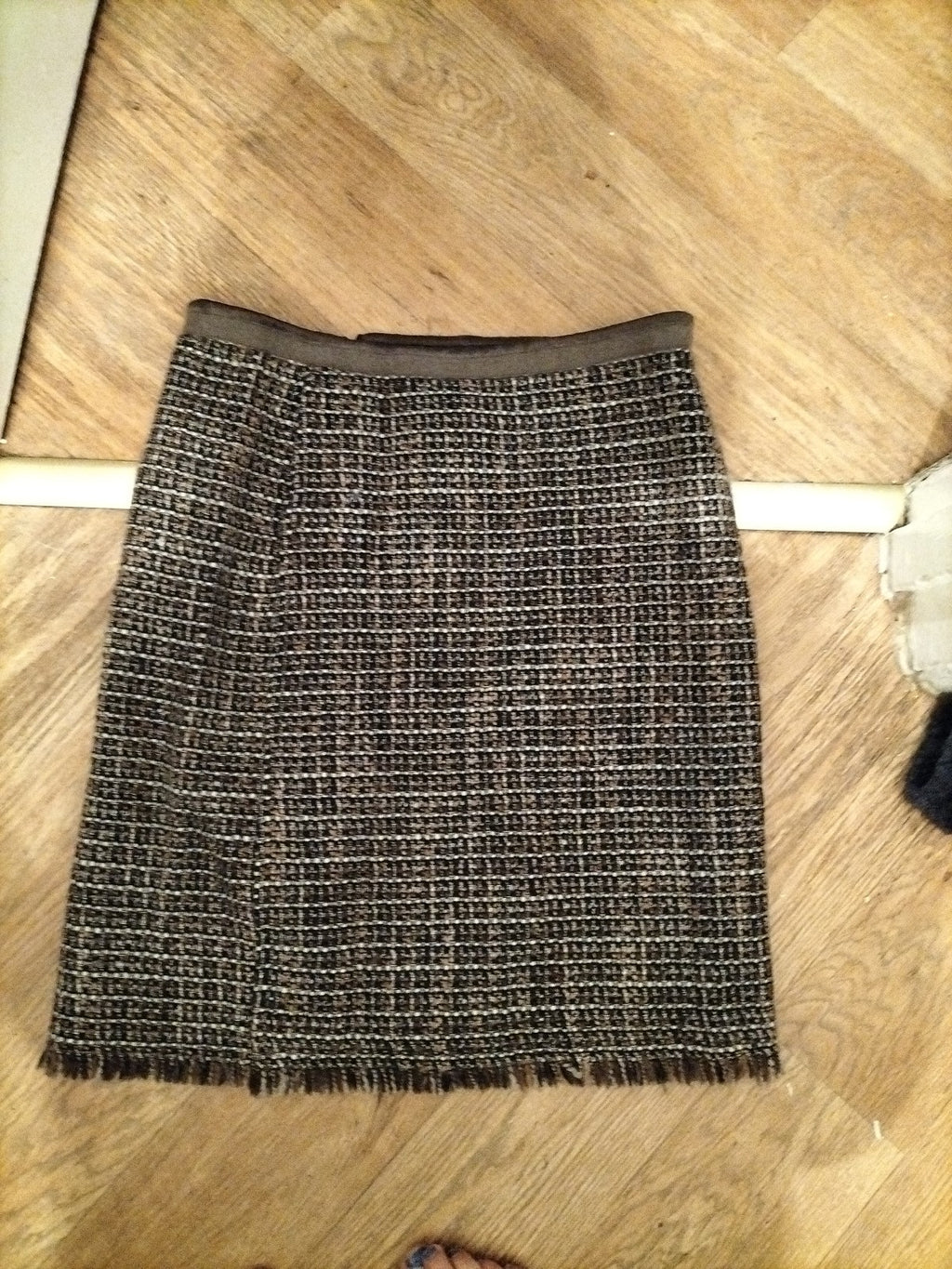 Ladies Intrend Size 14 Brown Rough Hem Lined Skirt