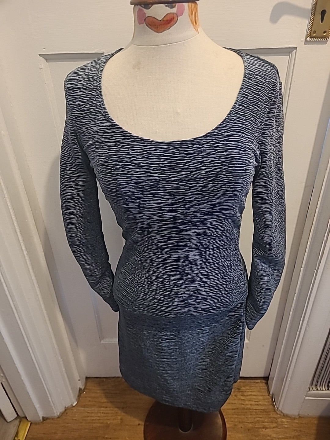 Ladies Weekday Size Small Grey Fleck Long Sleeved Pencil Dress