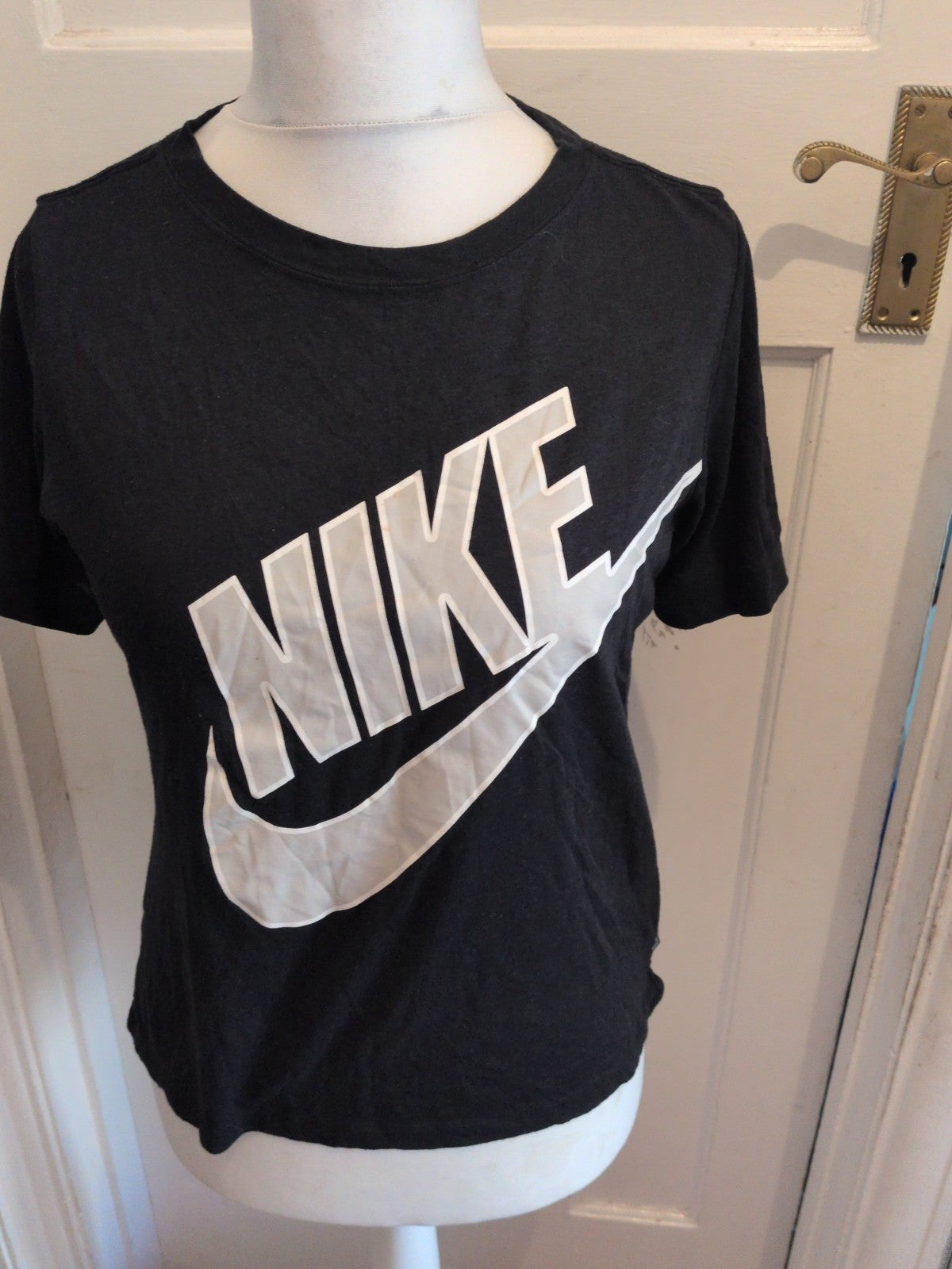 Mens Nike Size Small Black Print Short Sleeve T-shirt