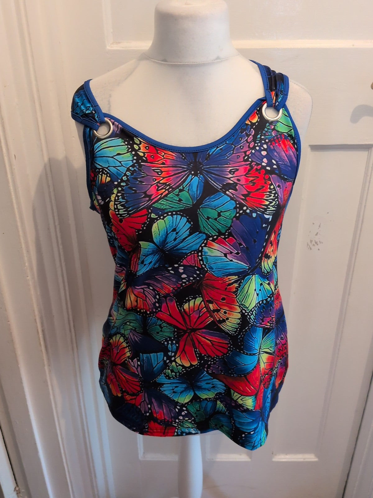 Ladies Pretty Blue Multicoloured Butterfly Top Sleeveless Size Large [12-14]...