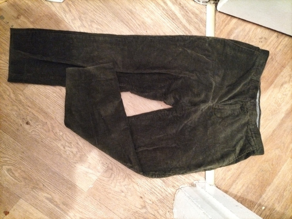 Mens Country style Size 34/29 Dark Green Coderoy Trousers