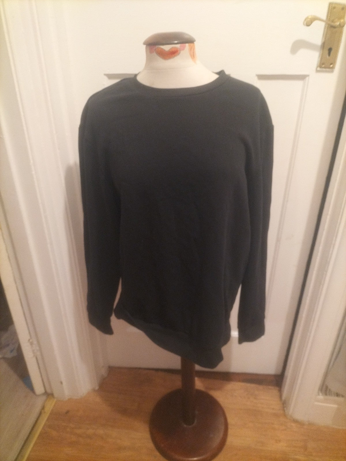Mens Tu Size L Black Long Sleeved Pullover Jumper