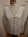 Ladies Select Size 6 White Front Zip Blouse