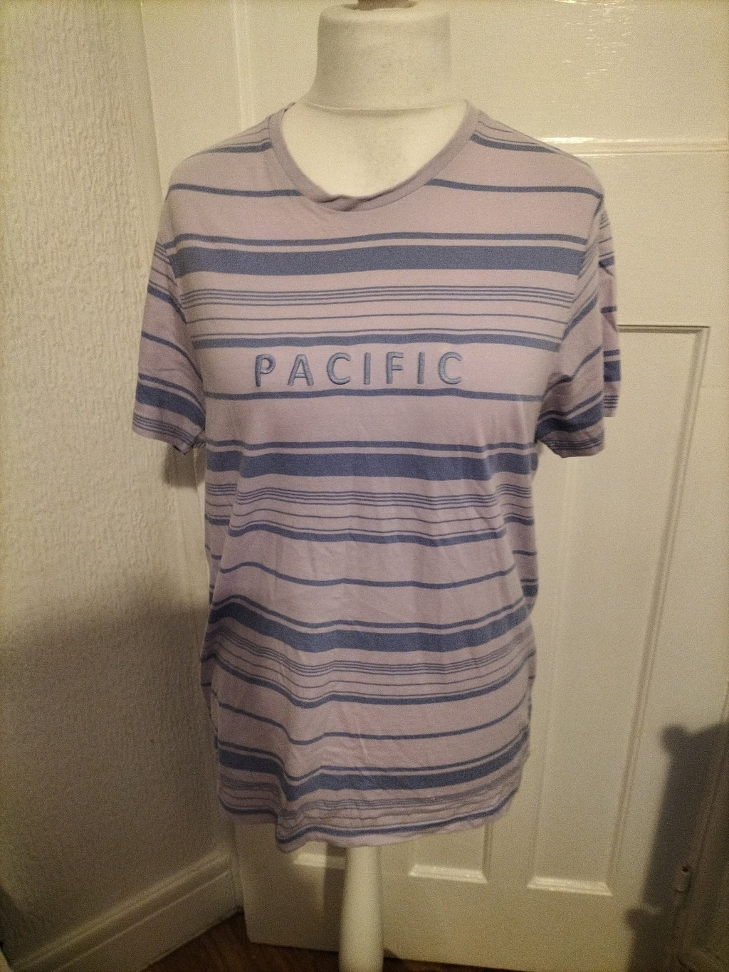 Mens Primark Size Large Purple/Blue Short Sleeved Tshirt