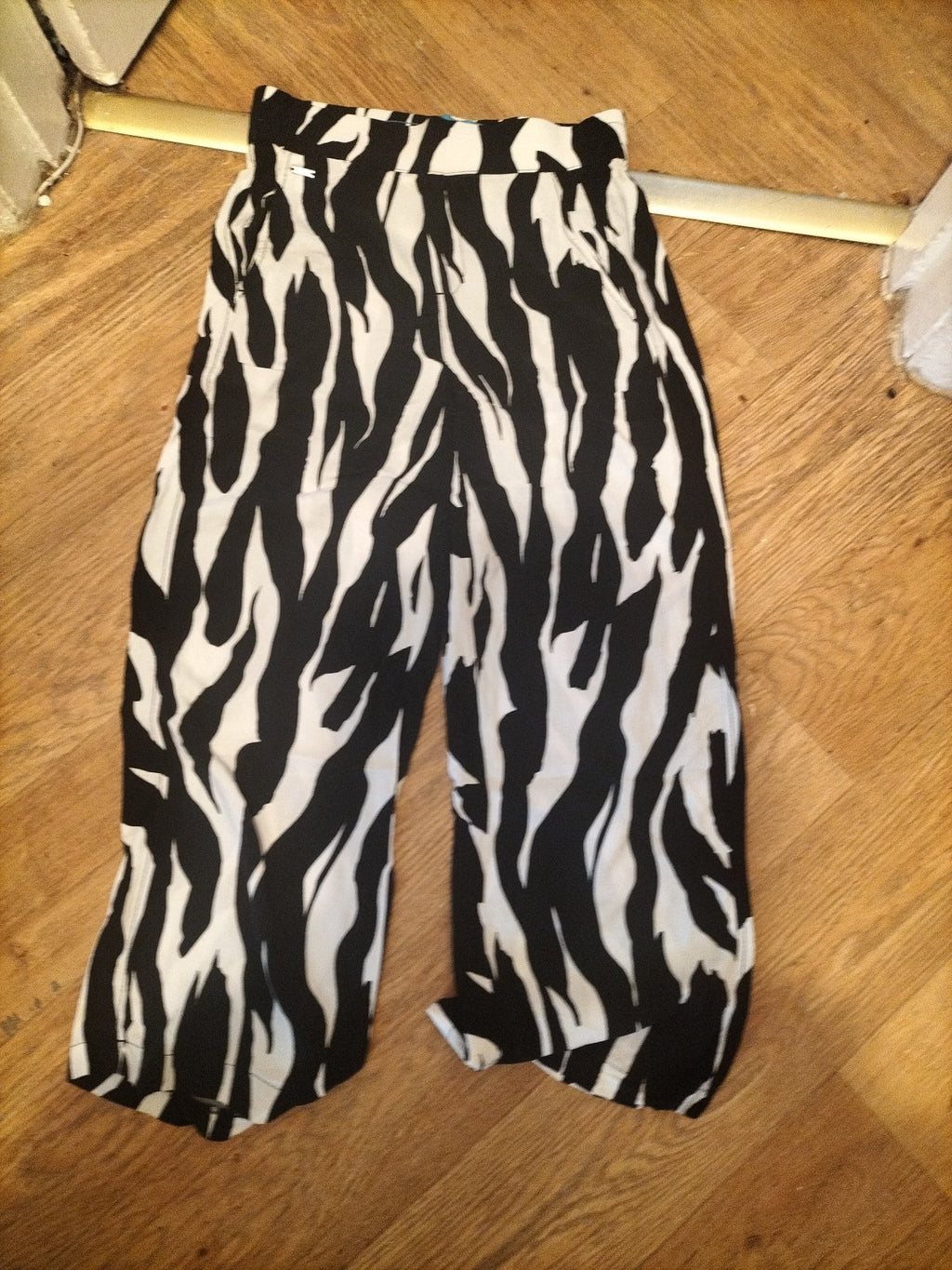 Ladies Wide Leg Trousers LOOK .WHAT black/white 34 Waist/ 26 Leg