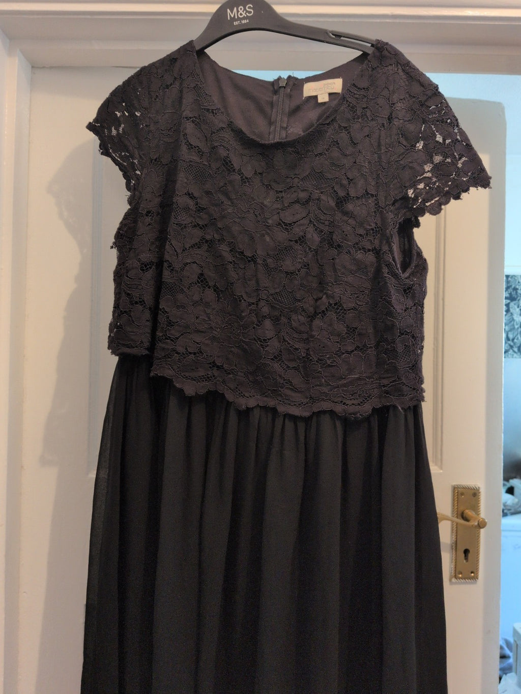 Papaya Maternity 16 Black Sleeveless Dress