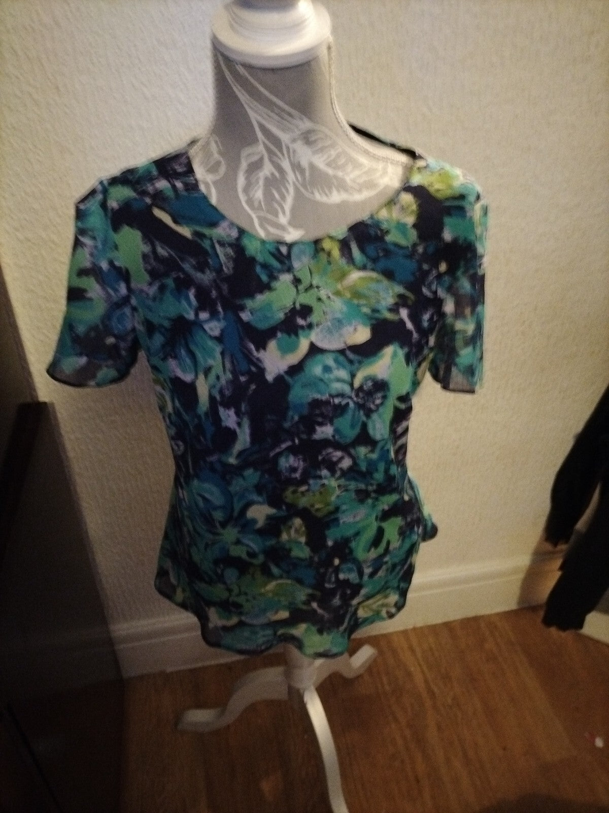 Ladies H&O 12 Multi Floral Short Sleeved Lined Blouse