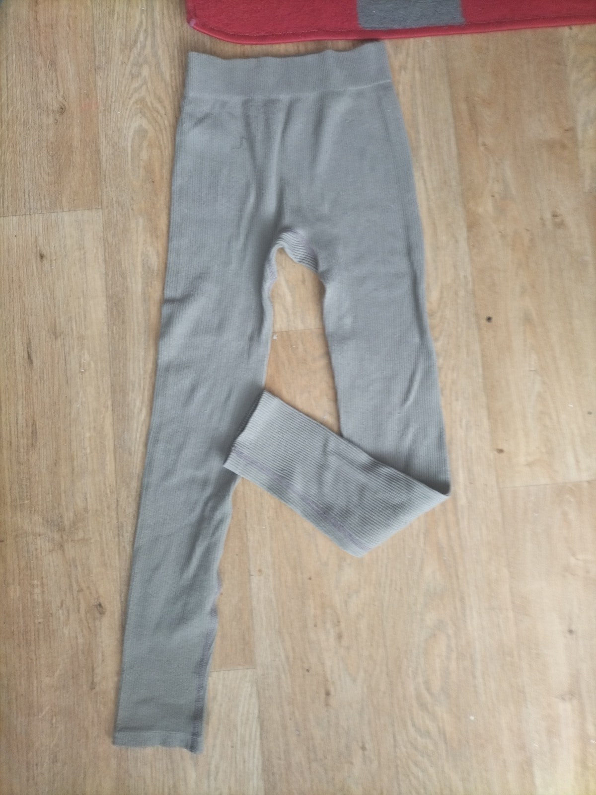 Ladies Size Small Mocha Ribbed Gym Leggings