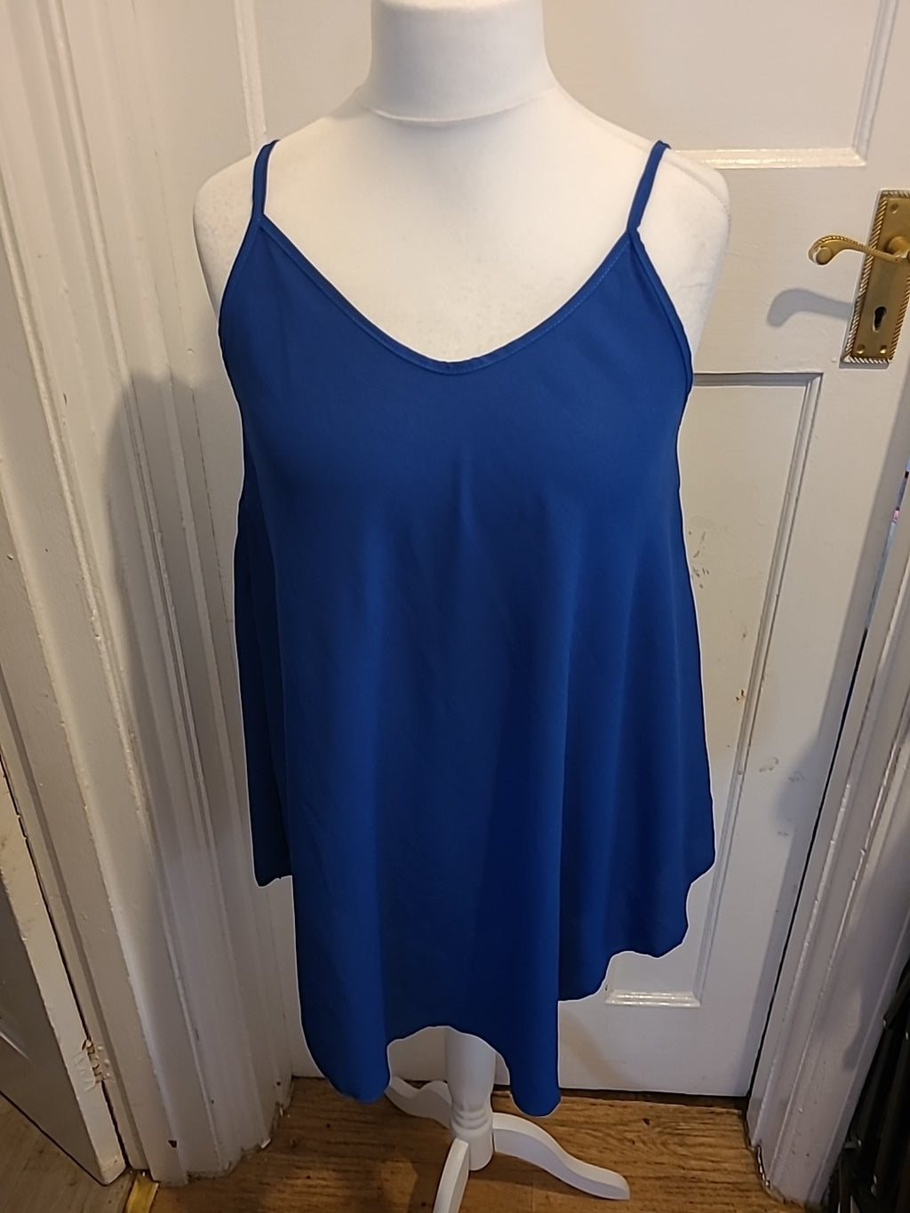 Ladies Size XL Dark Blue Uneven Hem Sleeveless Blouse