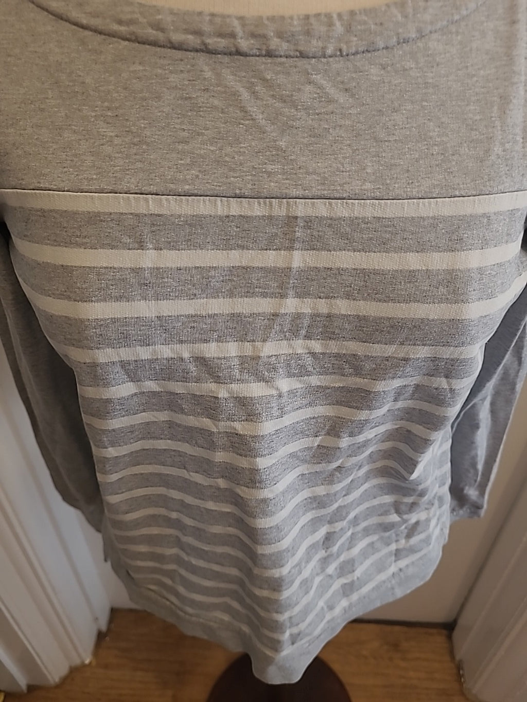 Ladies Nw3 Size Small Grey White Striped Long Sleeved Tshirt