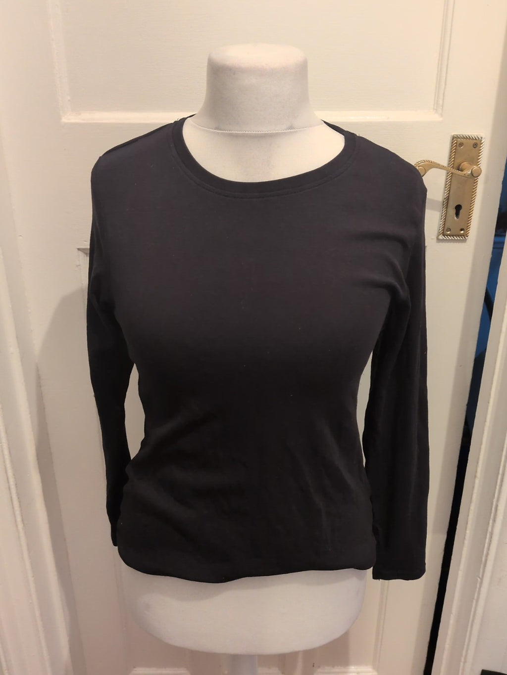 Ladies Nutmeg Size 14 Black Long Sleeved Fitted T-shirt