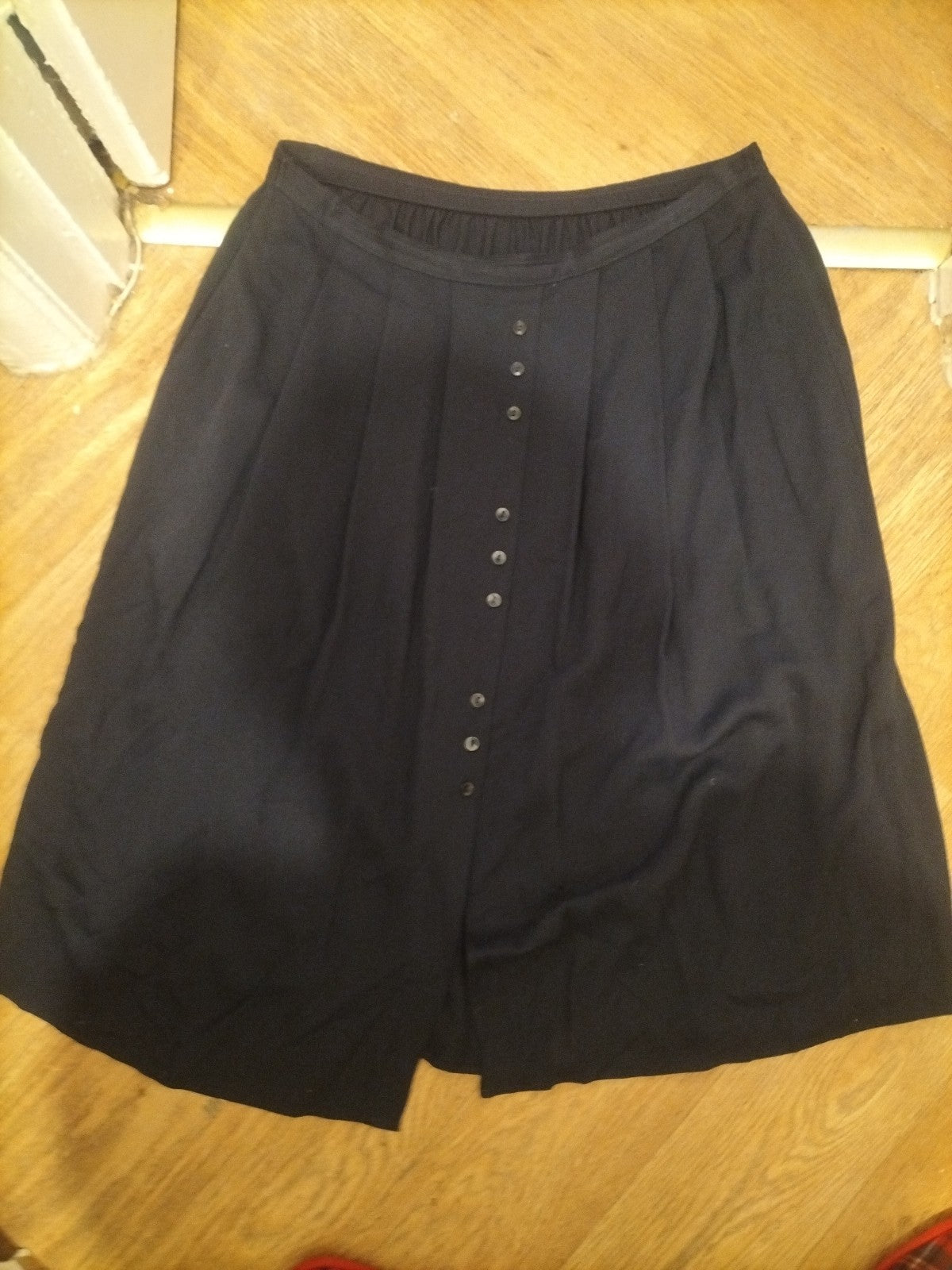 Ladies St Michael Size 20 Black Elasticated Buttoned Skirt