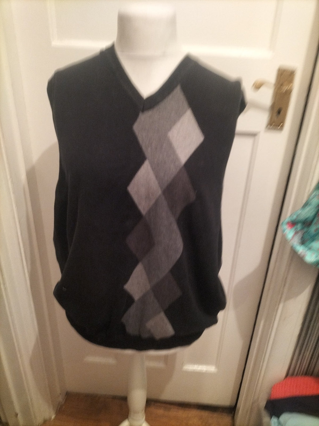 Van Heusen Large Black Sleeveless Jumper