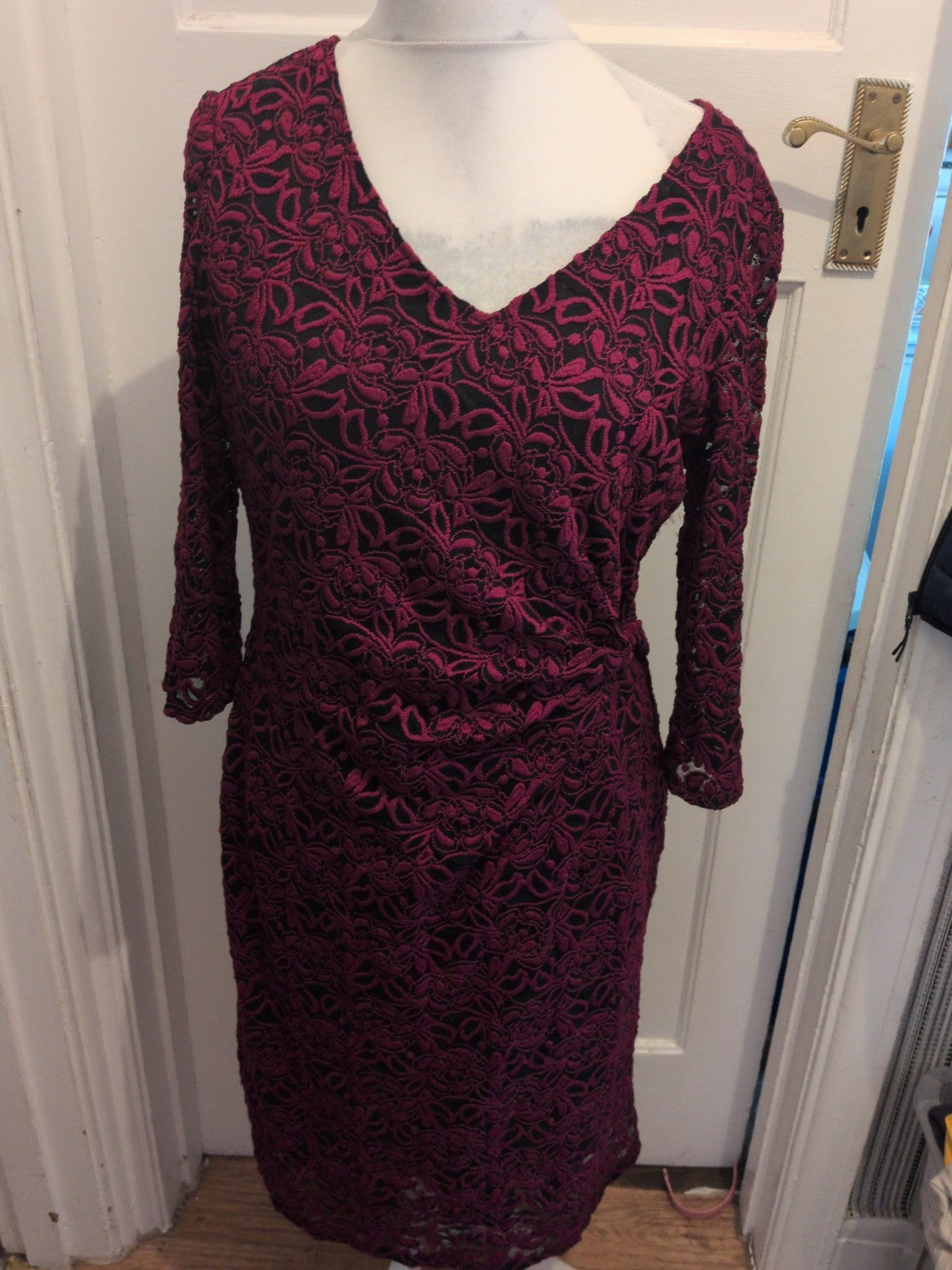 Kaliko 18 Purple And Black Lined Half Sleeve Dress Midi-Long