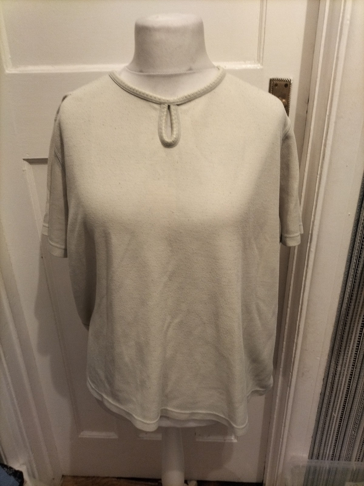 Ladies Bonmarche Size XL Pale Green Bobbling Short Sleeved Blouse