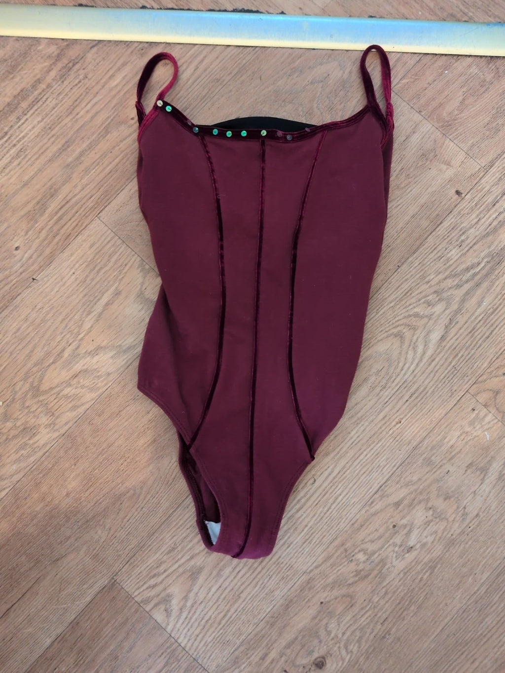Danskin Small Burgundy Sleeveless Bodysuit