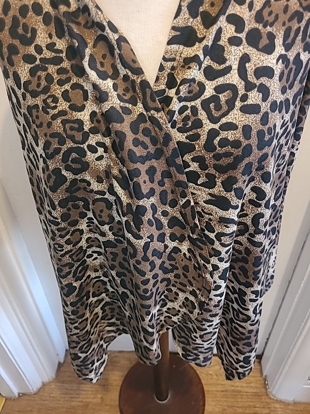 Ladies Voyelles Size Small Leopard Print Long Sleeved Cardigan