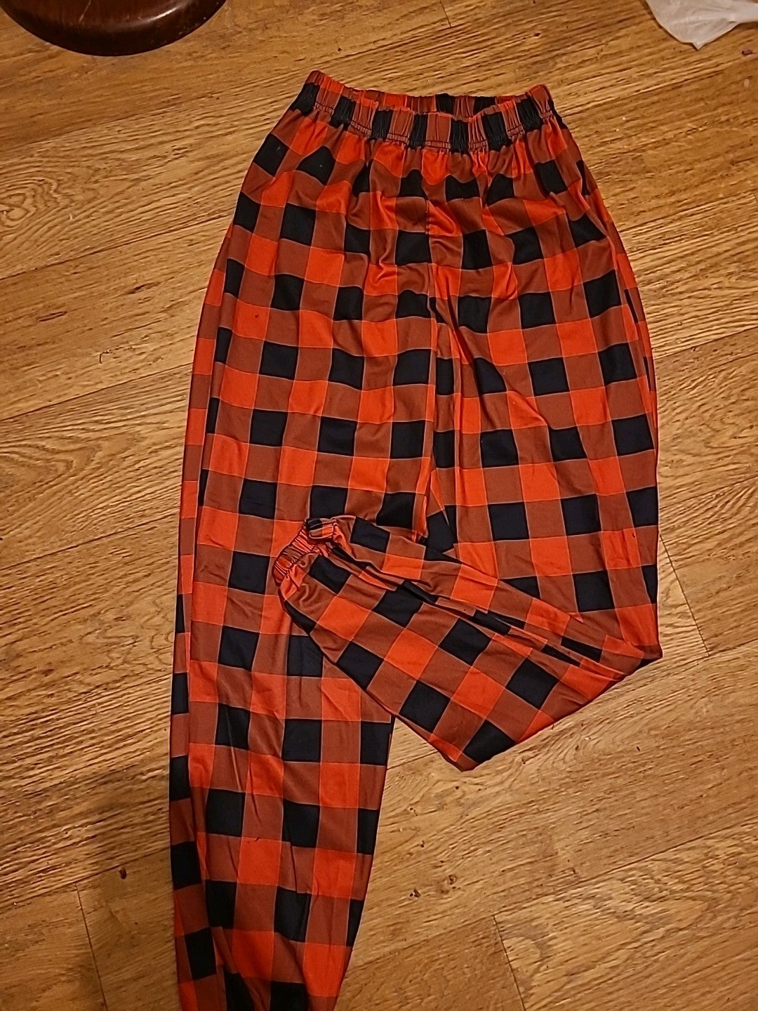 Ladies Shein Size XS Red/Black Check Elasticated Leggings