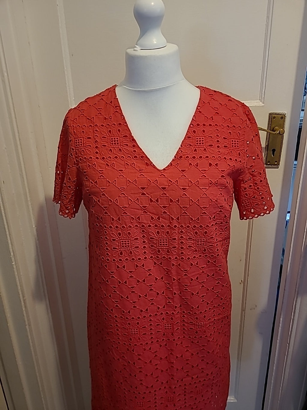 Ladies M&Co Size 12 Hot Pink Lined Short Sleeved Dress