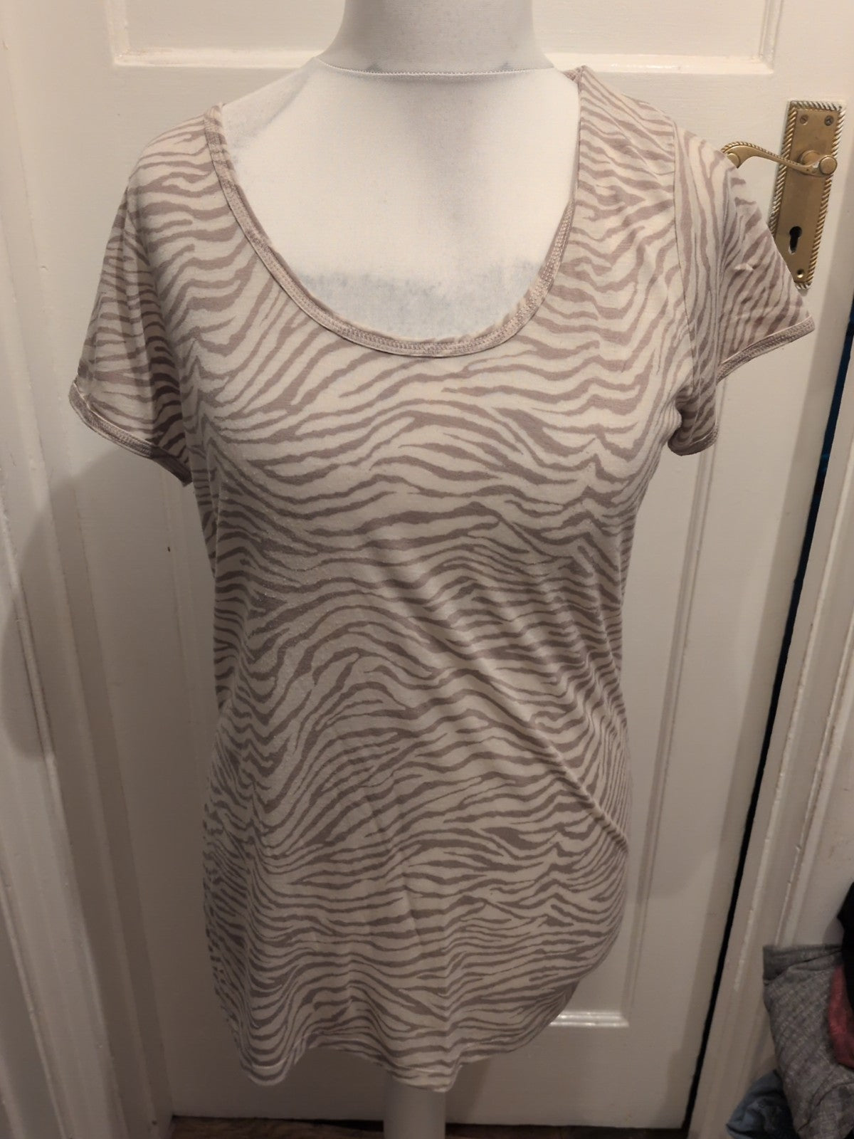 TU 16 Pale Zebra Print Short Sleeve T-shirt