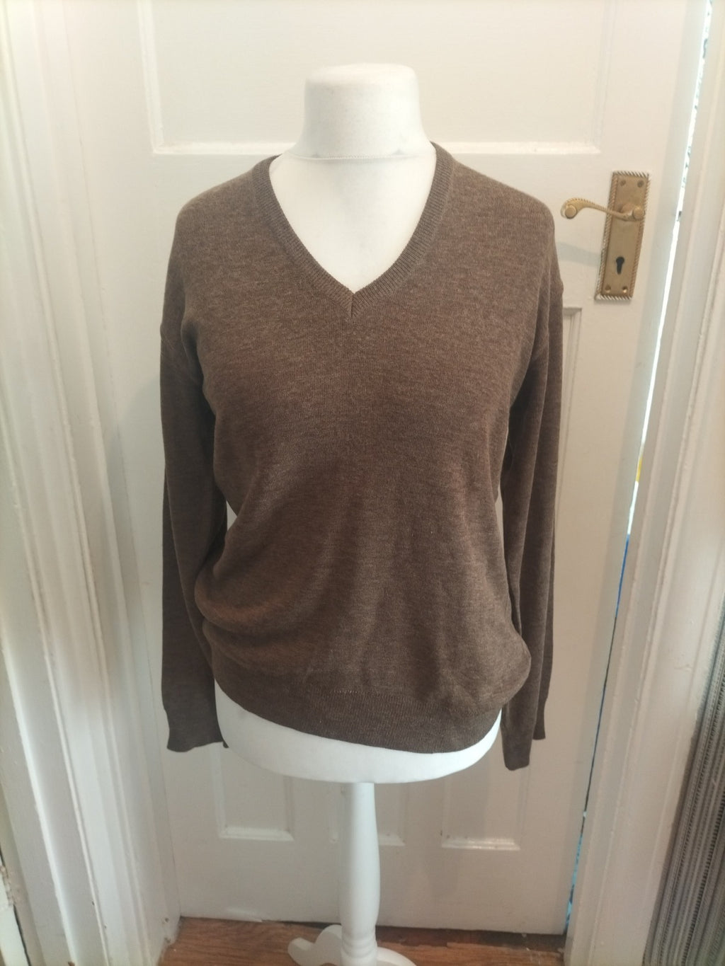 Cisio Brown Large V Neck Jumper