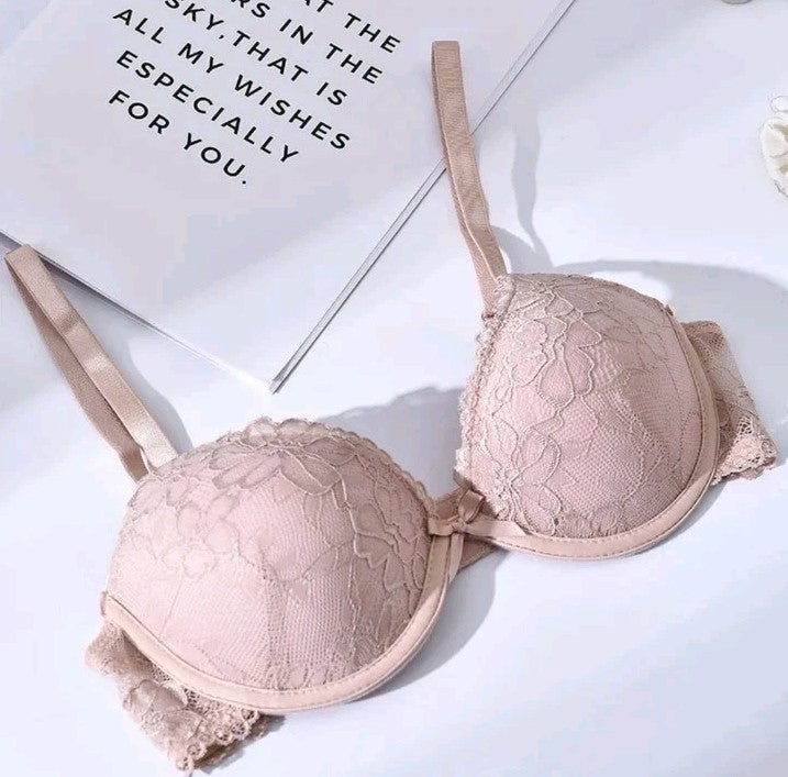 Brand new ladies TorbayClothingCo beige floral lace padded adjustable wired bra