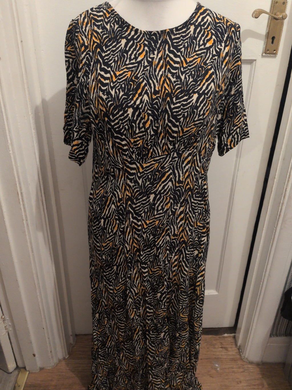 Ladies Next Size 16 Orange Black And Cream Short Sleeve Long Length Dress