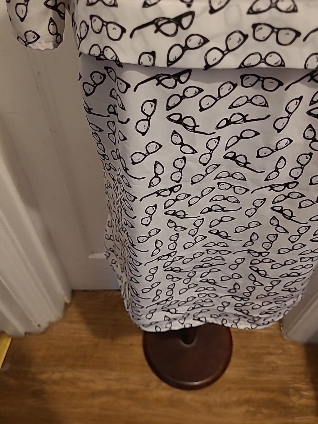 Ladies Marks And Spencer Size 14 Ivory Black "Glasses" Short Sleeved Blouse