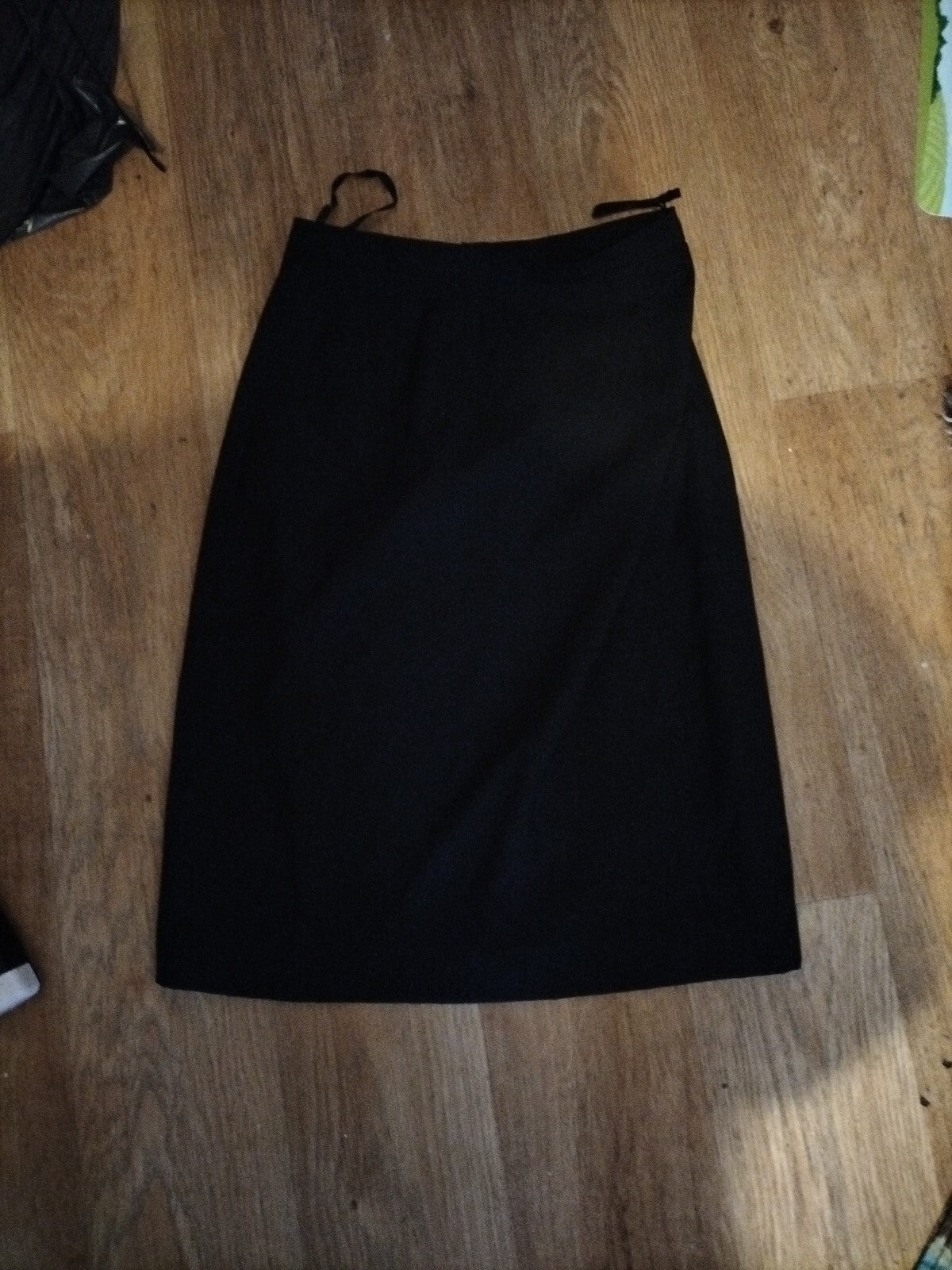 Ladies Apart Size 10 Black Lined Skirt