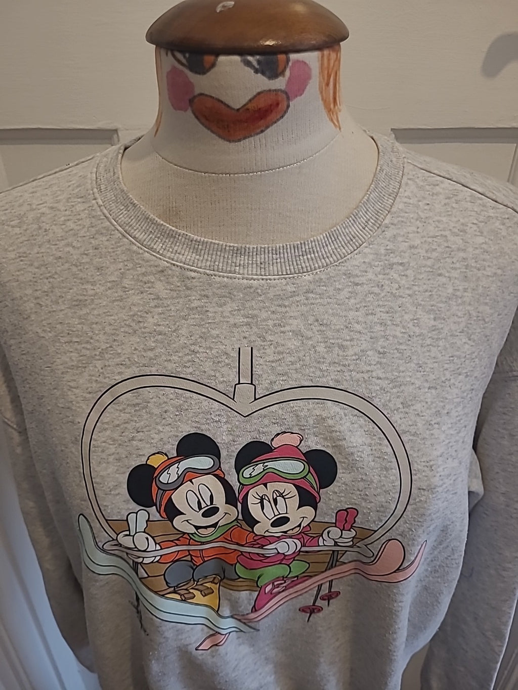 Ladies H&M Size Large Minnie&Mickey Jumper