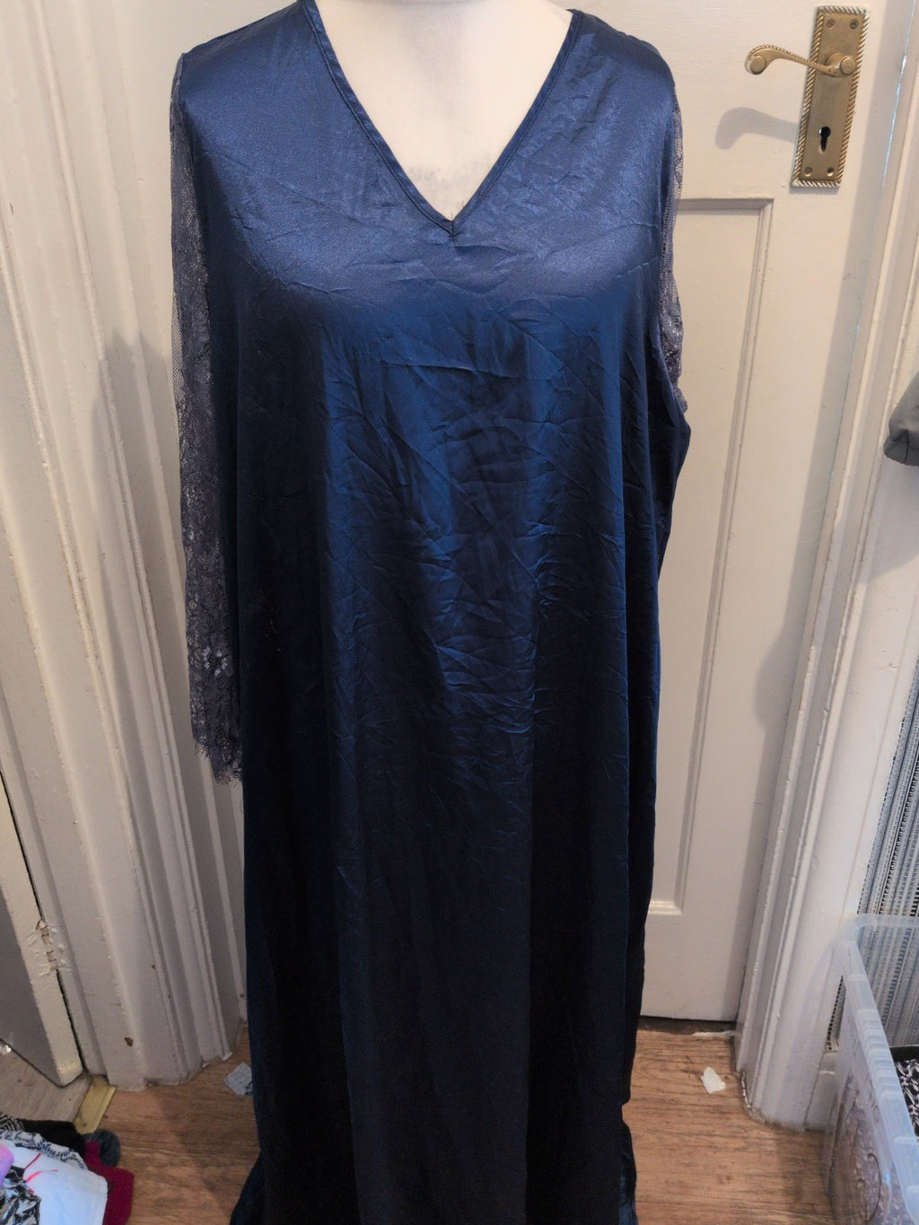 Shein Curve 2XL V Neck Navy Long Length Night Dress