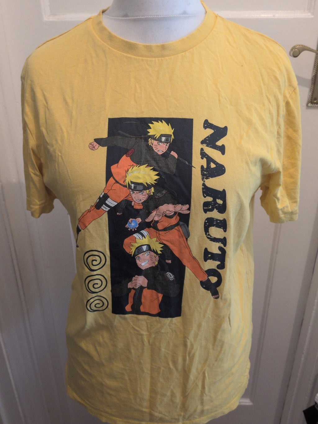 Naruto Large Yellow Print Short Sleeve T-shirt
