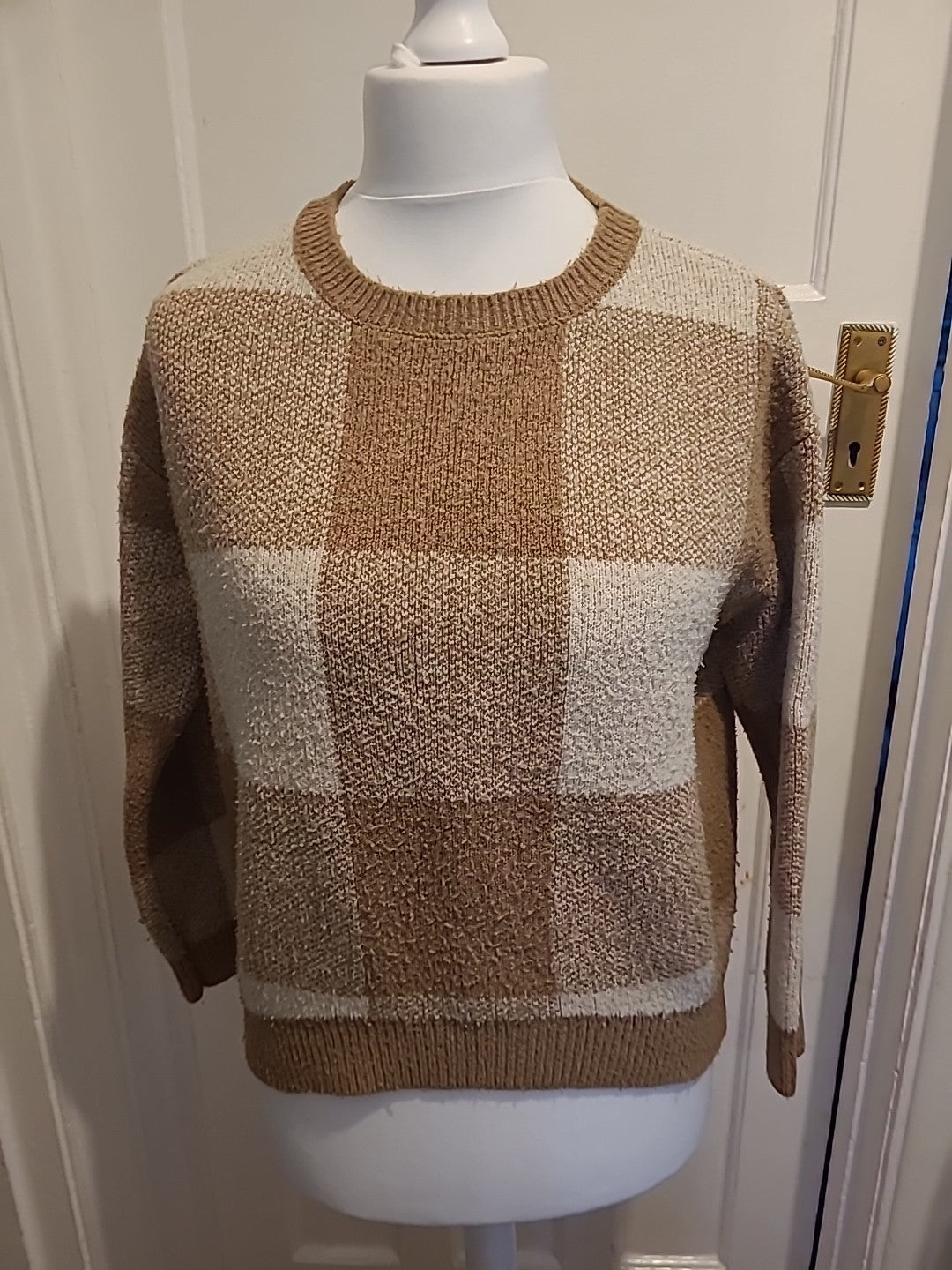 Ladies Primark Size 10-12 Brown/Beige Check Pullover Jumper