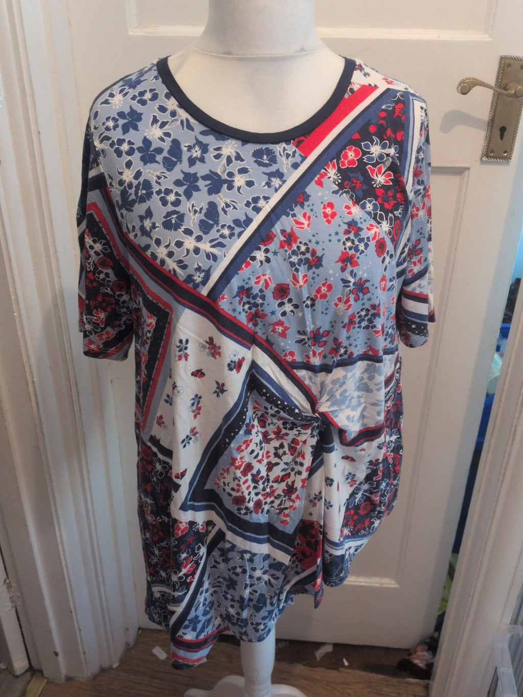 Marks And Spencer 22 Navy White Red And Blue Short Sleeve Floral Blouse