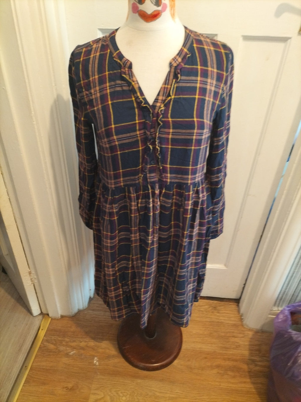 Ladies Beloved Size 10 Navy Check Long Sleeved Dress