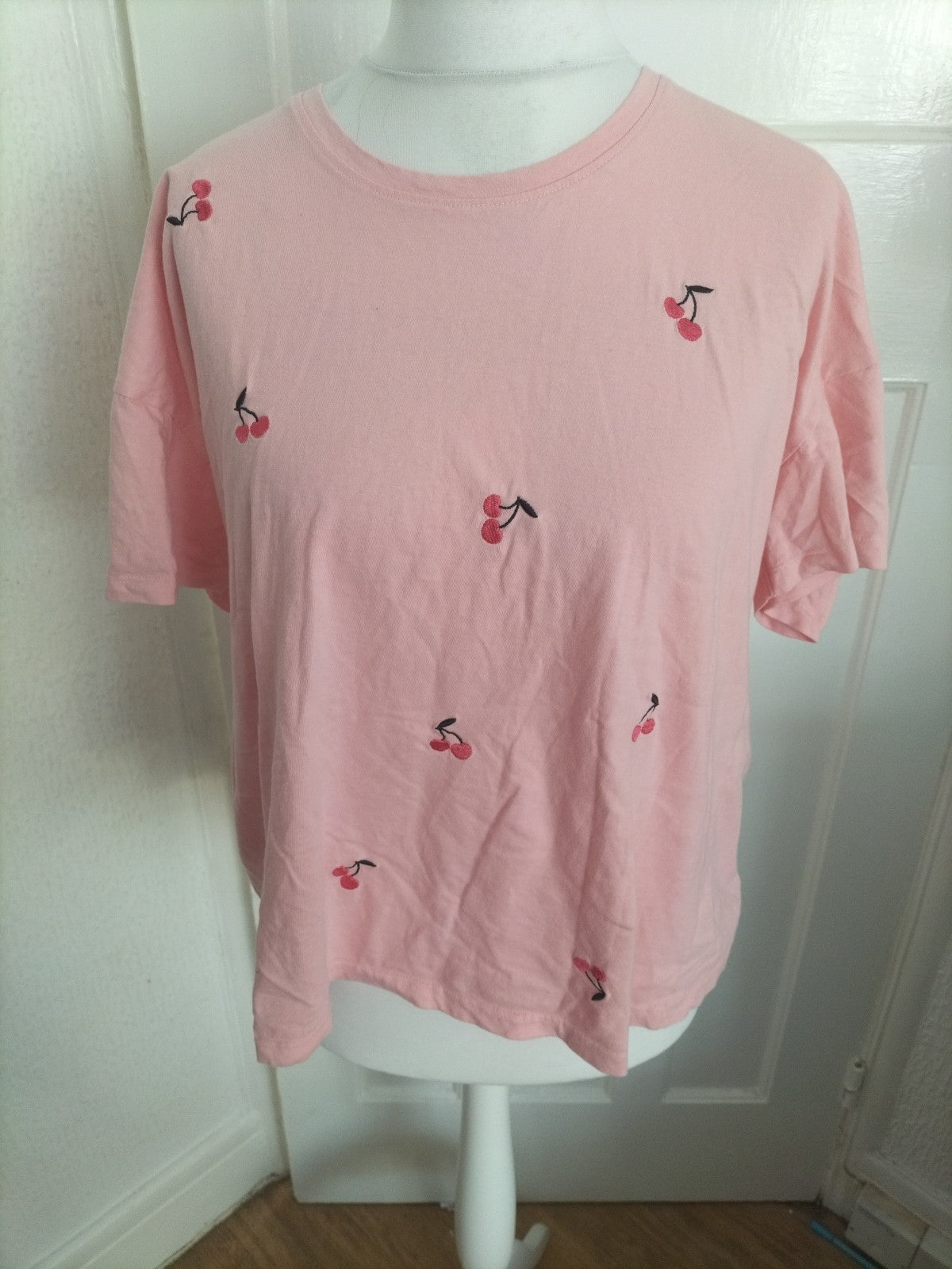 Ladies Size 2XL Pink Cherry Short Sleeved Tshirt