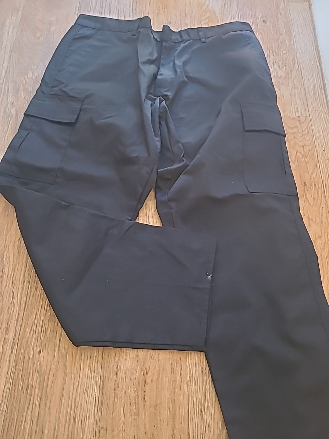 Ladies Uneek Size 18 Black Cropped Trousers