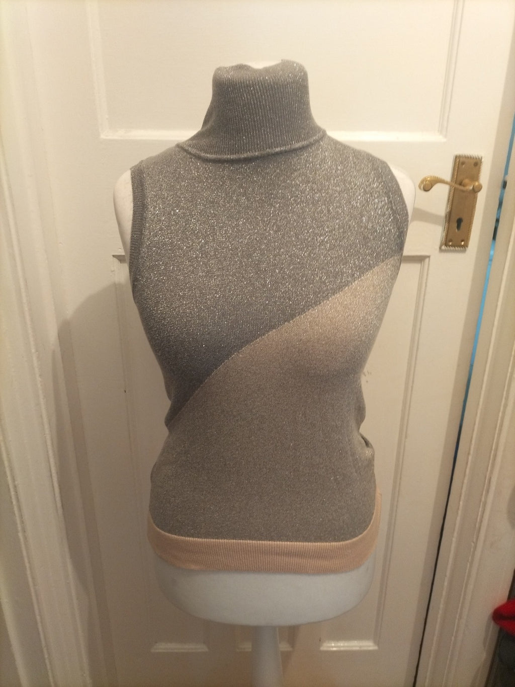 Ladies River Island Size 10 Silver Shimmer Sleeveless Top