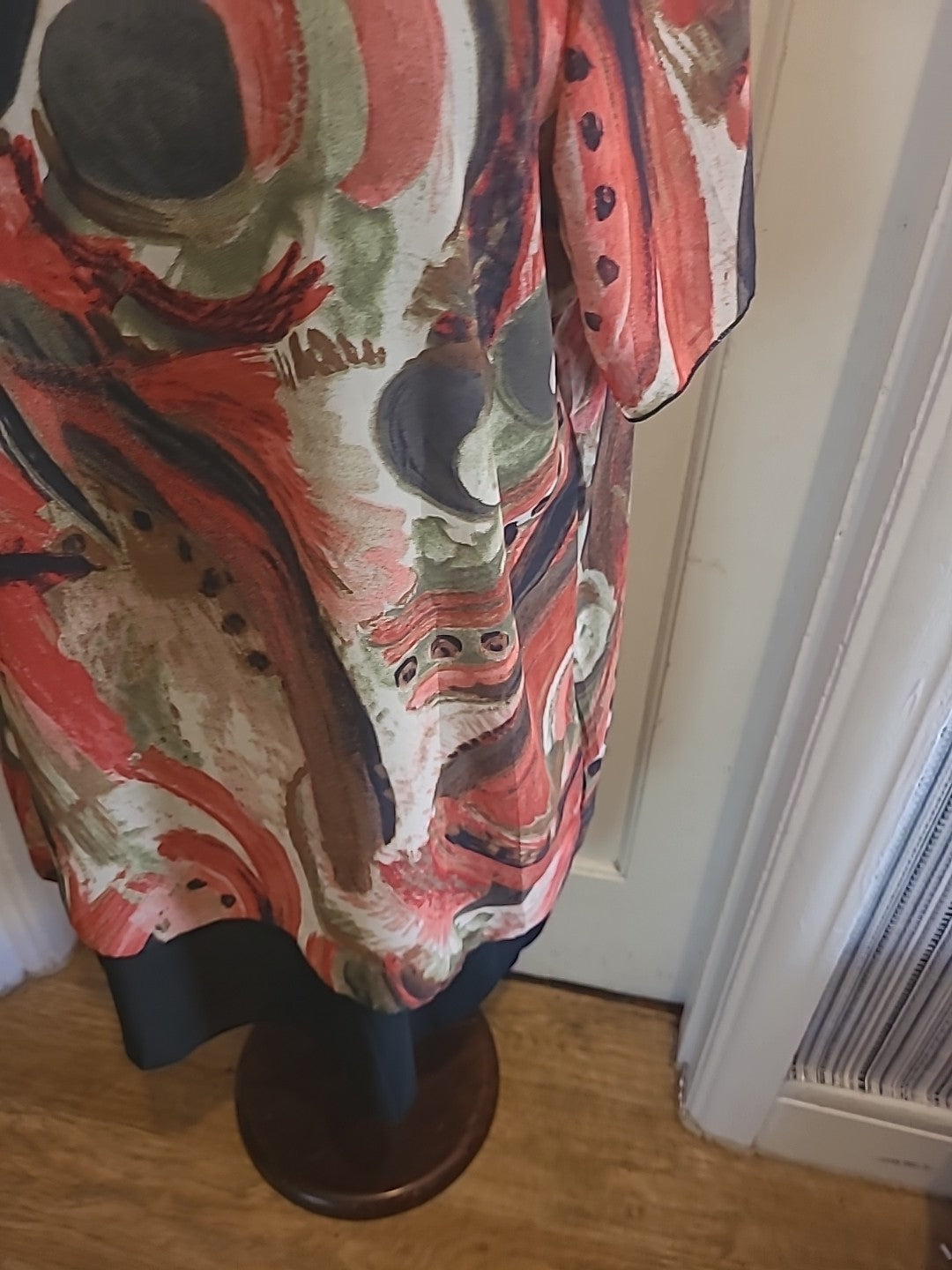 Ladies Exceptional Size S/M Multi Floral Short Sleeved Blouse