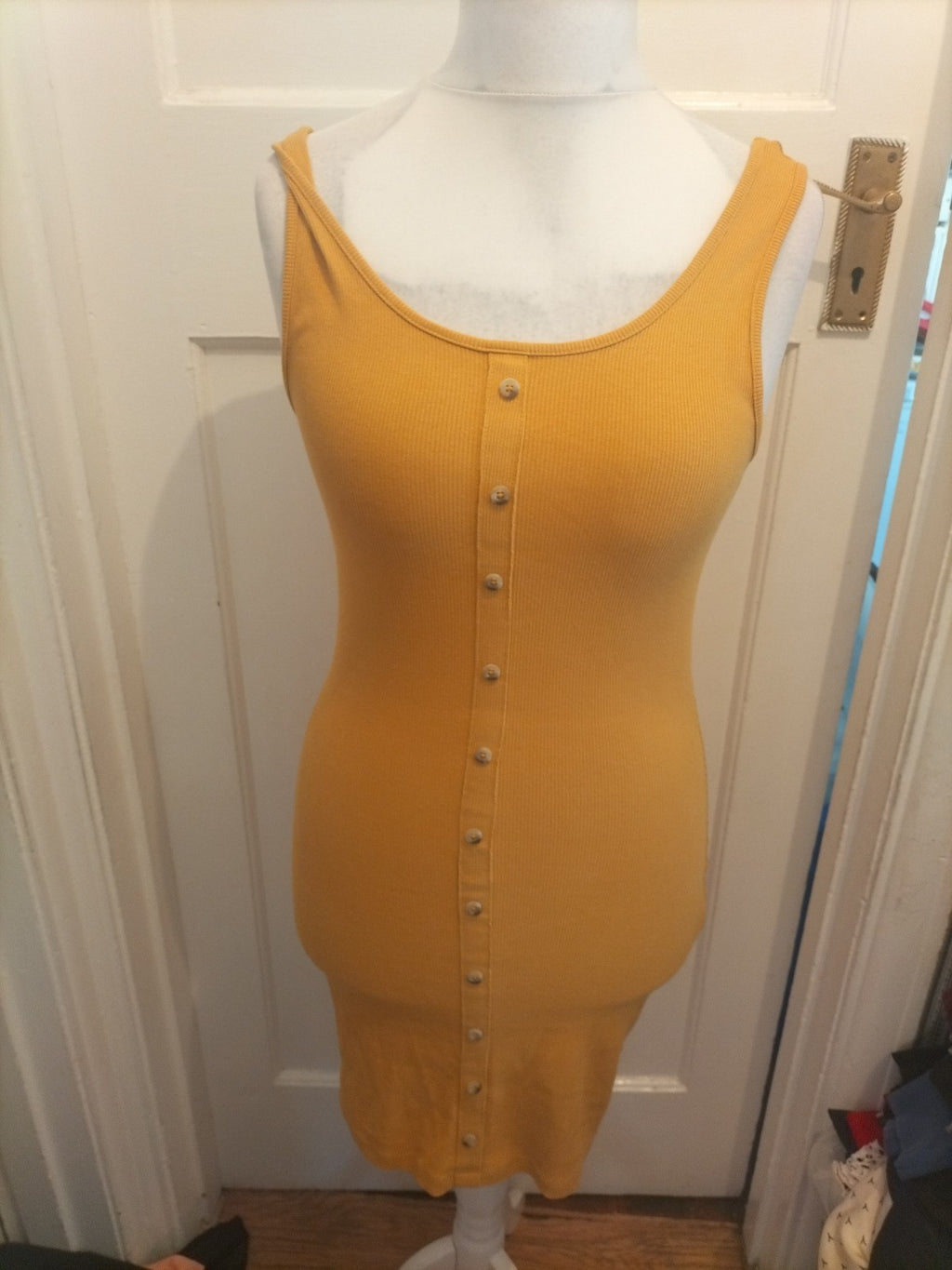 Ladies New Look Size 10 Mustard Sleeveless Imitation Buttoned Dress