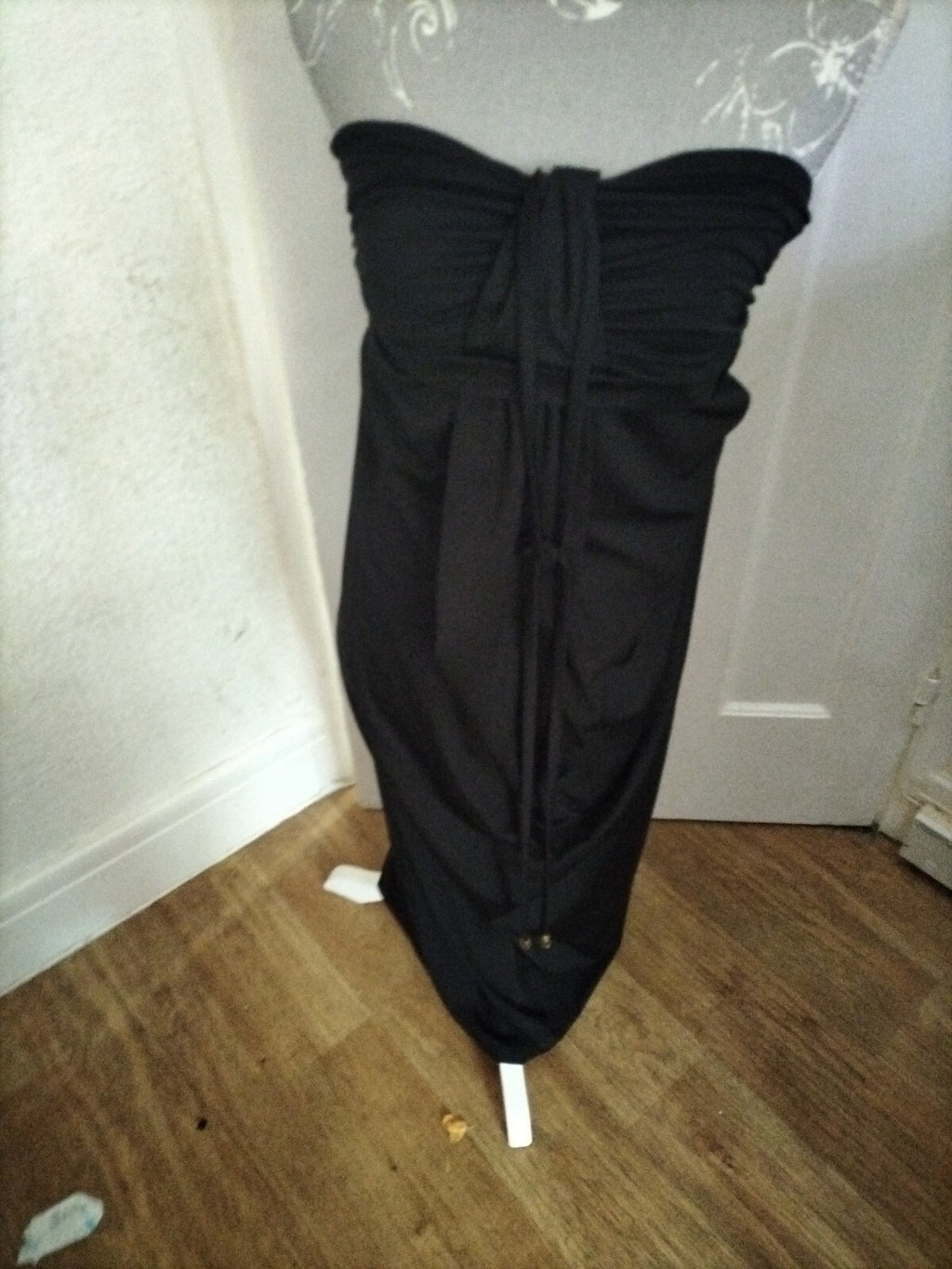 Ladies Select Size 12 Black Sleeveless Dress