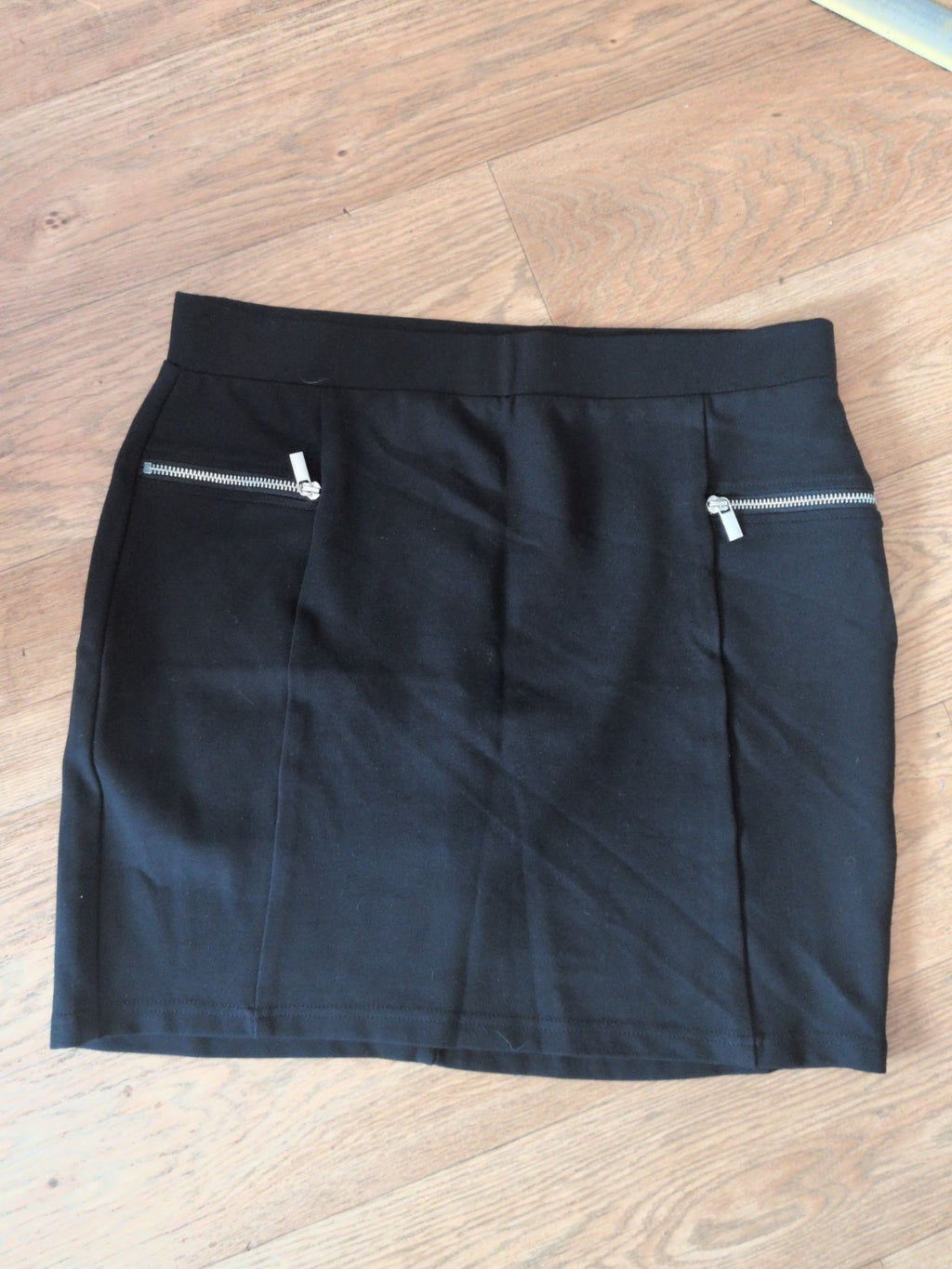 Next 14 Black Stretch Above Knee Skirt Straight