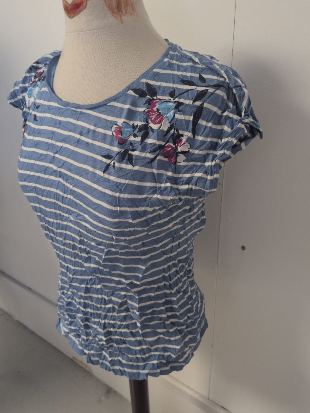 Ladies Bonmarche Size 10 Blue Stripe With Flower Short Sleeve T-shirt