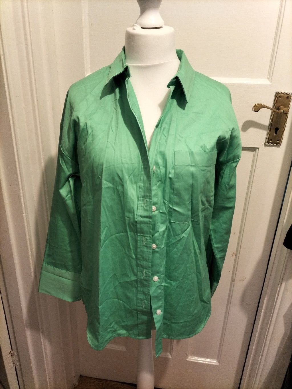 Ladies Primark Size 10-12 Green Buttoned Long Sleeved Shirt