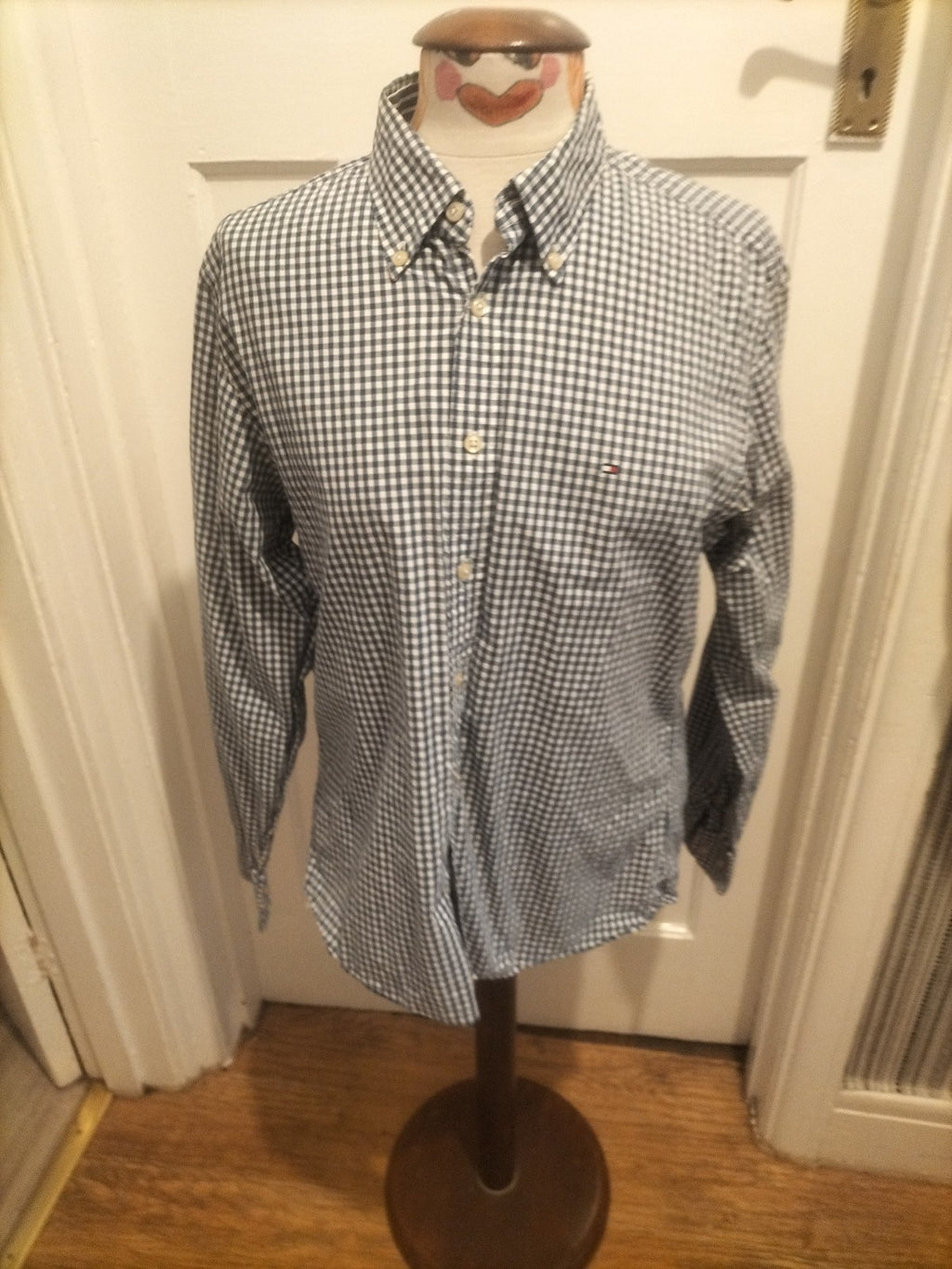 Mens Tommy Hilfiger Size Medium 2 Ply Cotton Long Sleeved Shirt