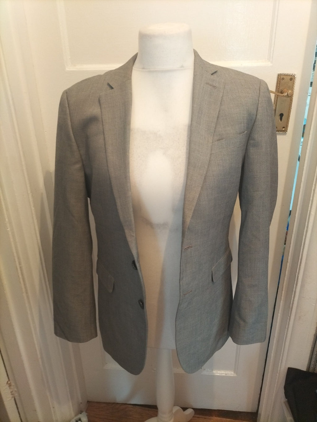 Mens B&W Size 38R Slim Fit Grey Suit Jacket