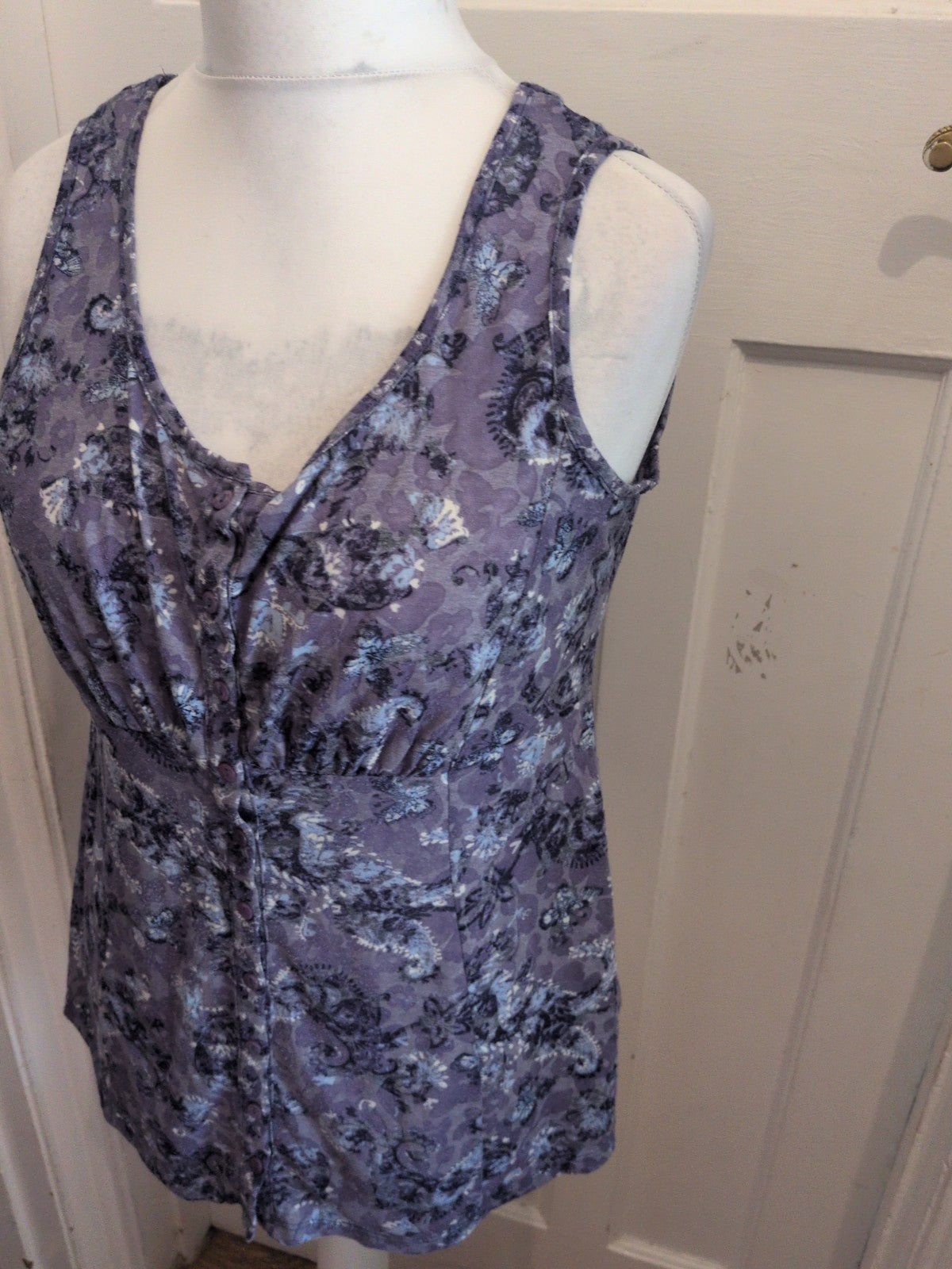 Ladies Size Large Purple Bobbling Floral Sleeveless Pyjama Top