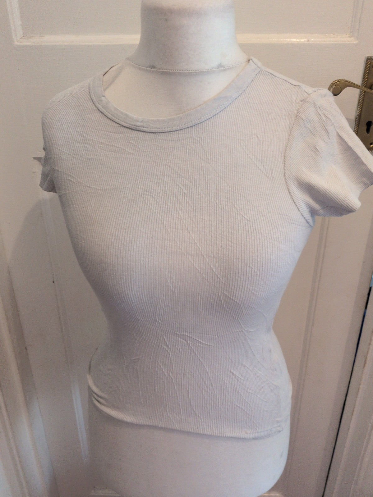 Real Woman Small White Short Sleeve T-shirt